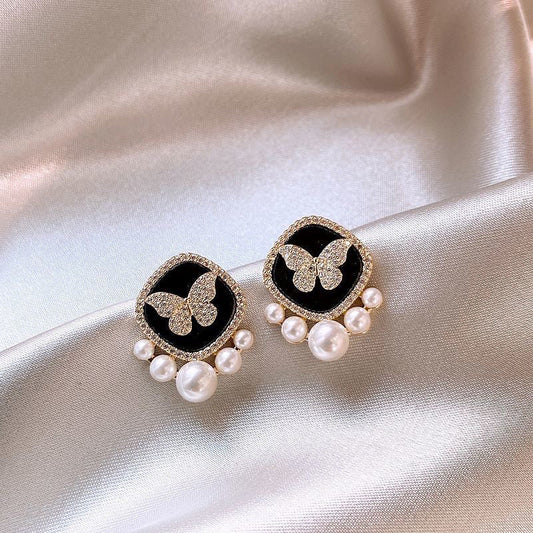 Trustora Midnight Pearl Bloom Earrings