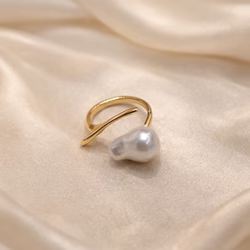 Trustora Moonstone Ring