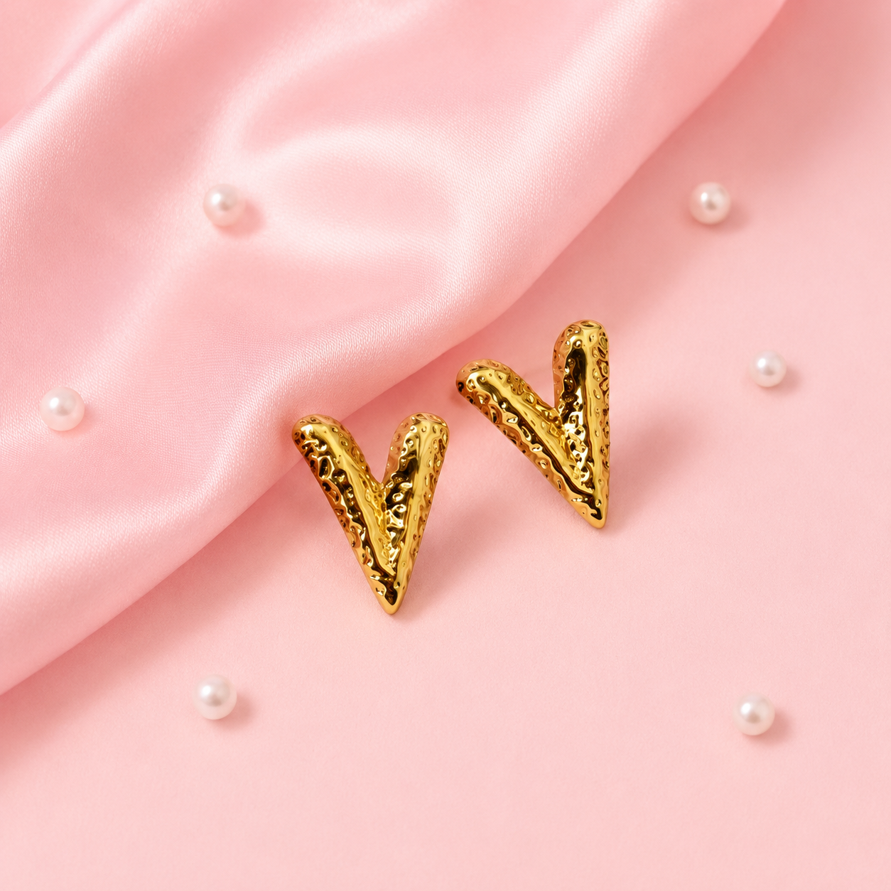 Trustora Golden Whisper Studs